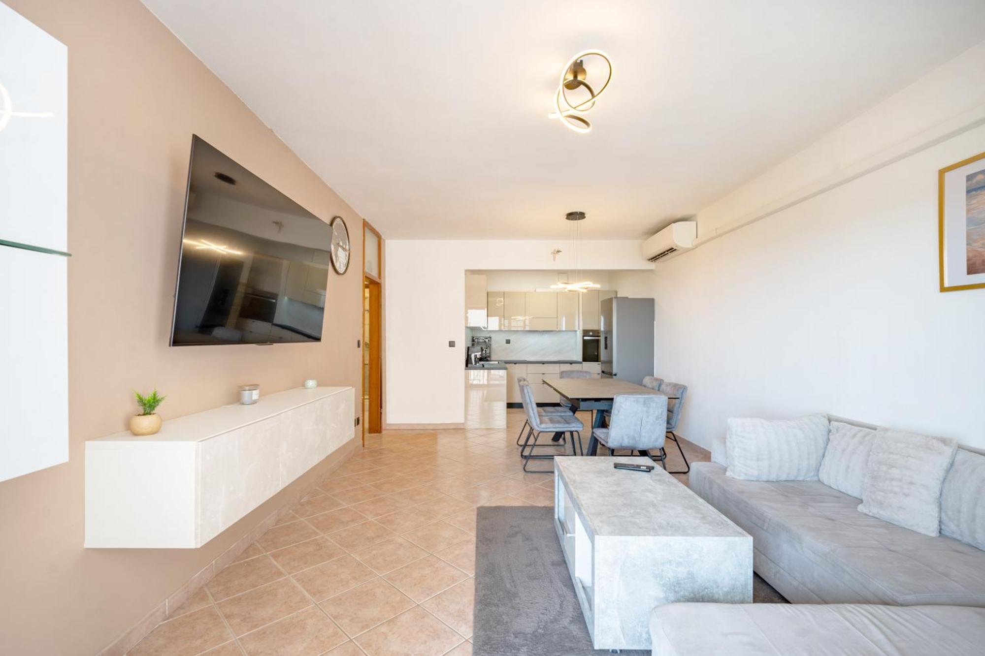 Rina Apartment *